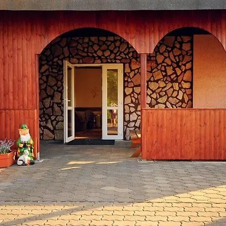 Goscinne Pelikan Konukevi